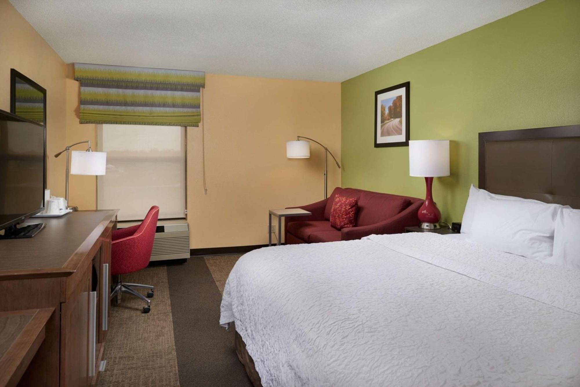 Hampton Inn Шелбивил Екстериор снимка